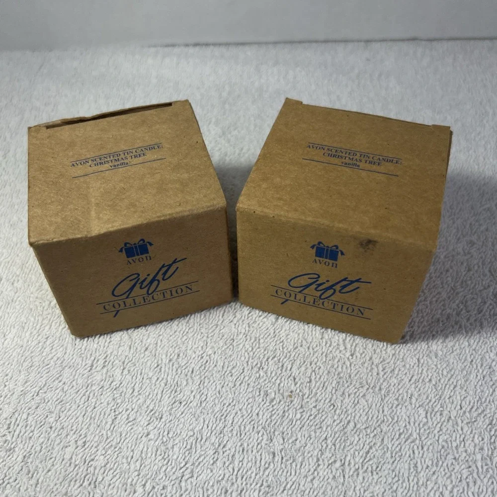 2 Vintage Avon Gift Collection Christmas Tree‎ Vanilla Scented Tin Candle 1996